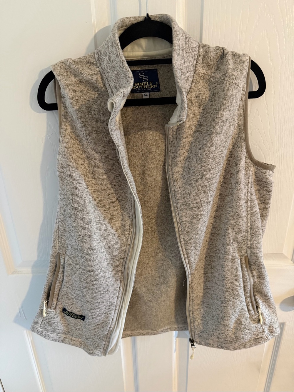 Simply Southern GHeathered Cream Zip-Up Fleece Vest